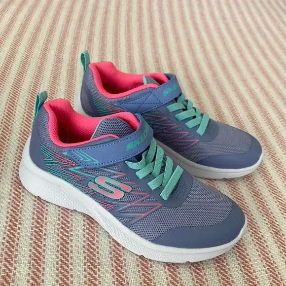 NWT Sketchers Microspec Kid’s Shoe, Bungee Sneakers - Picture 1 of 10